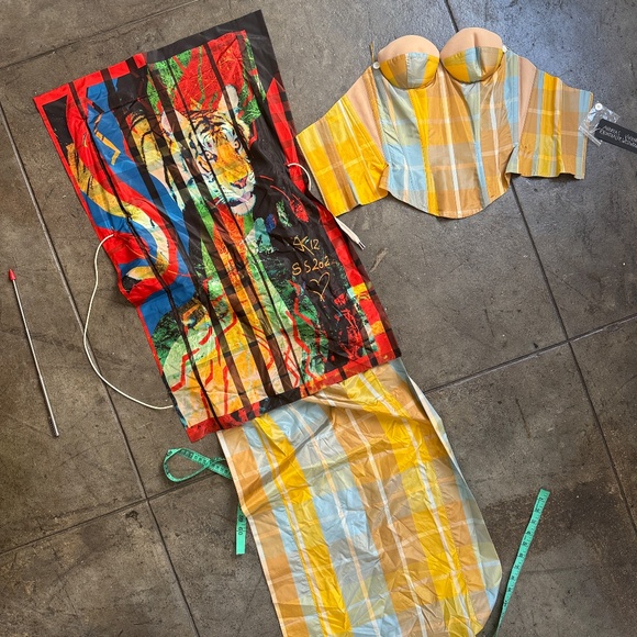 Vivienne Westwood 7,105$ !!! 2022 Andreas Kronthaler Silk Bus Stop Dress - Picture 3 of 16